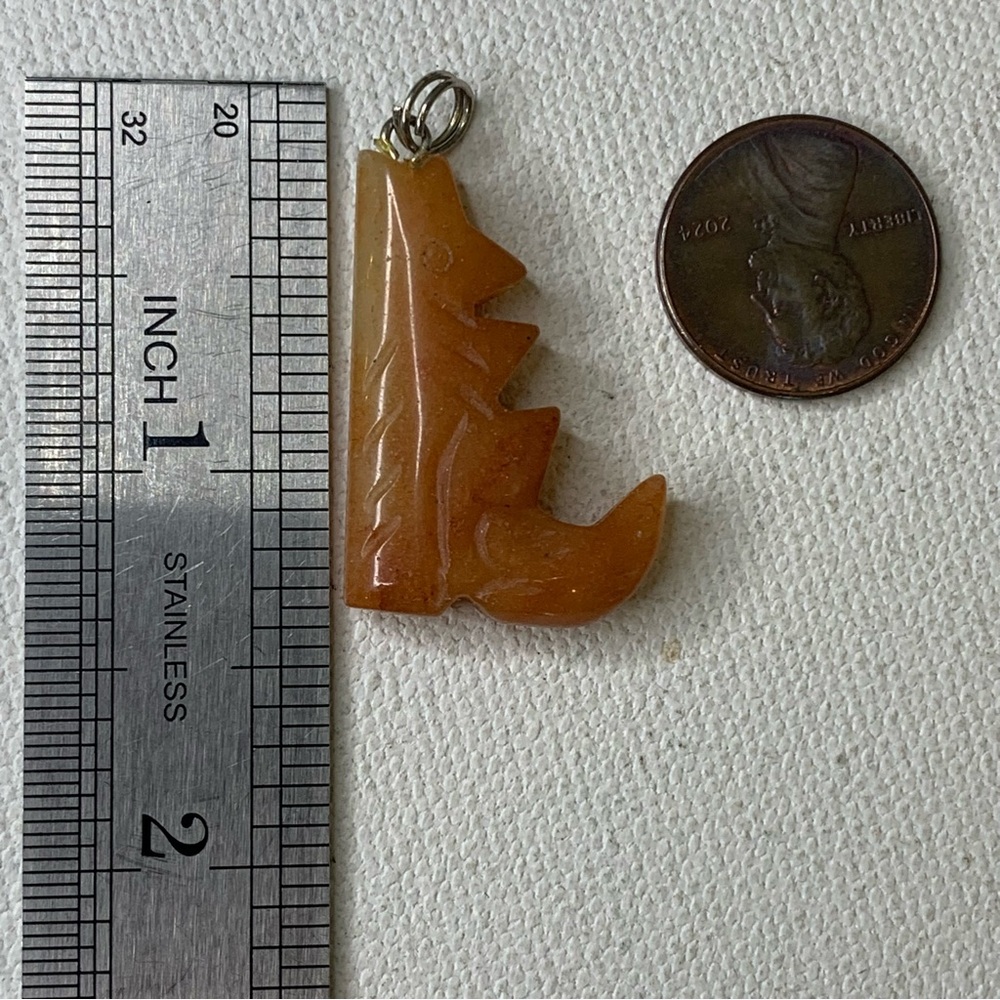 Crystal Wolf Necklace Pendant Native American Style Carved Orange Aventurine 1.4 - Picture 6 of 8